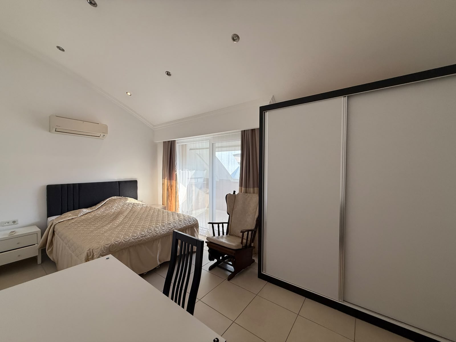 Side Tropicana Sitesinde 3+1 Satılık Dubleks Daire
