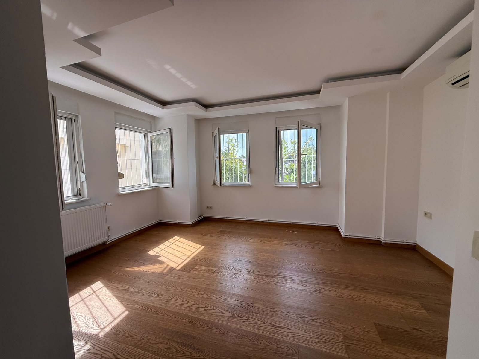 Manavgat Ilıca Kumköy'de Satılık Müstakil 4+1 Villa