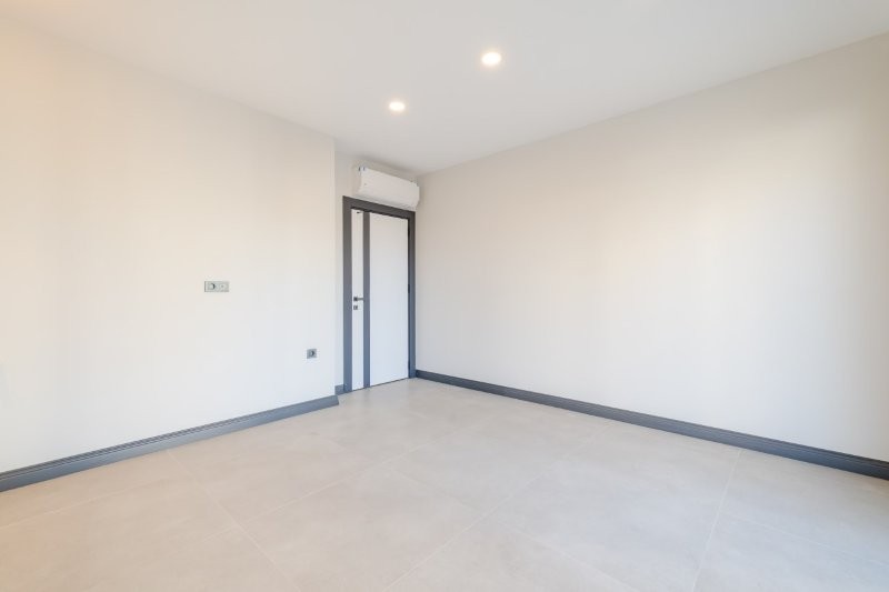 Manavgat Side'de Havuzlu Satılık 2+1 Daire