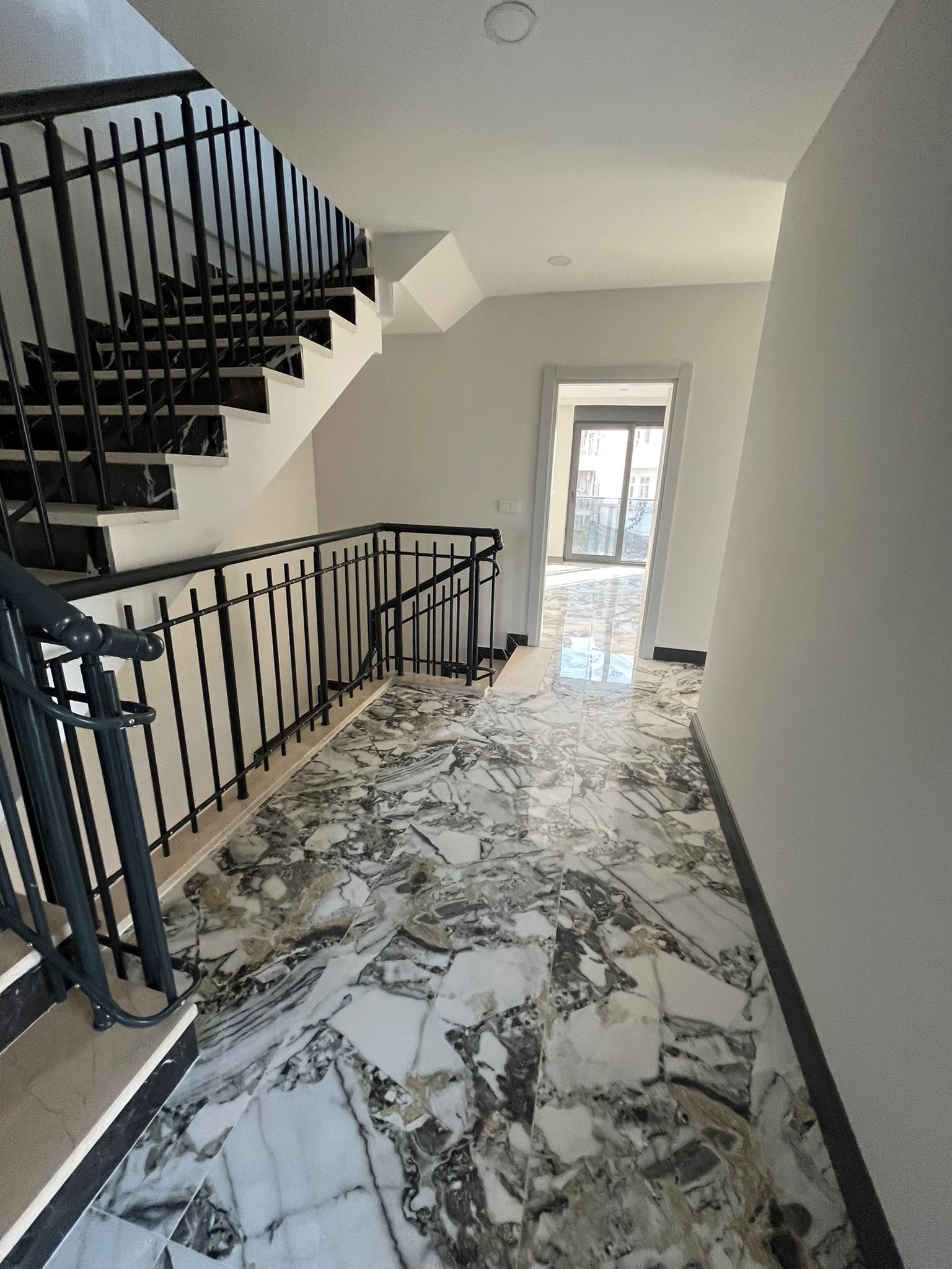 Manavgat Ilıca Bölgesinde 6+1 Satılık Villa