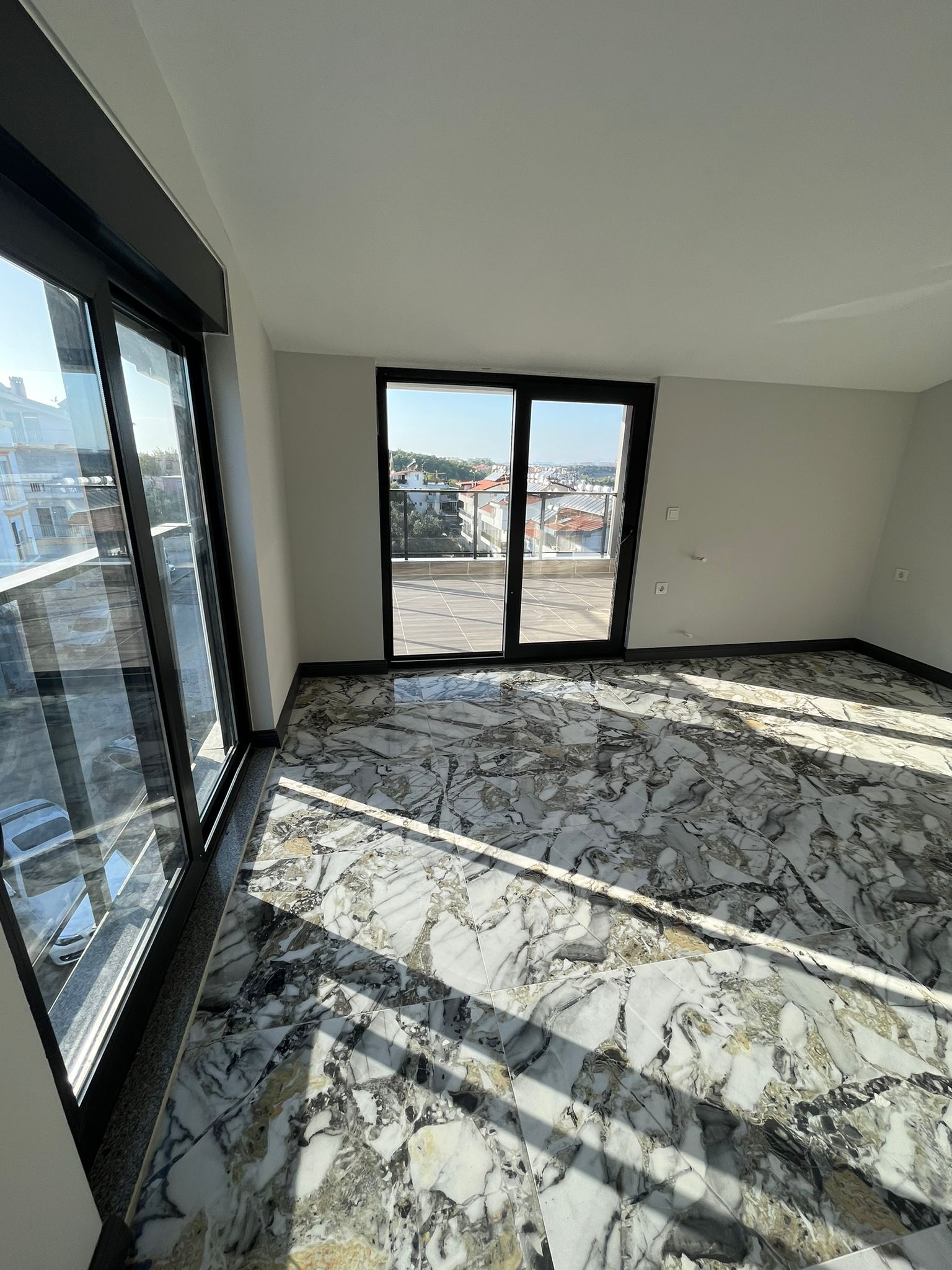 Manavgat Ilıca Bölgesinde 6+1 Satılık Villa