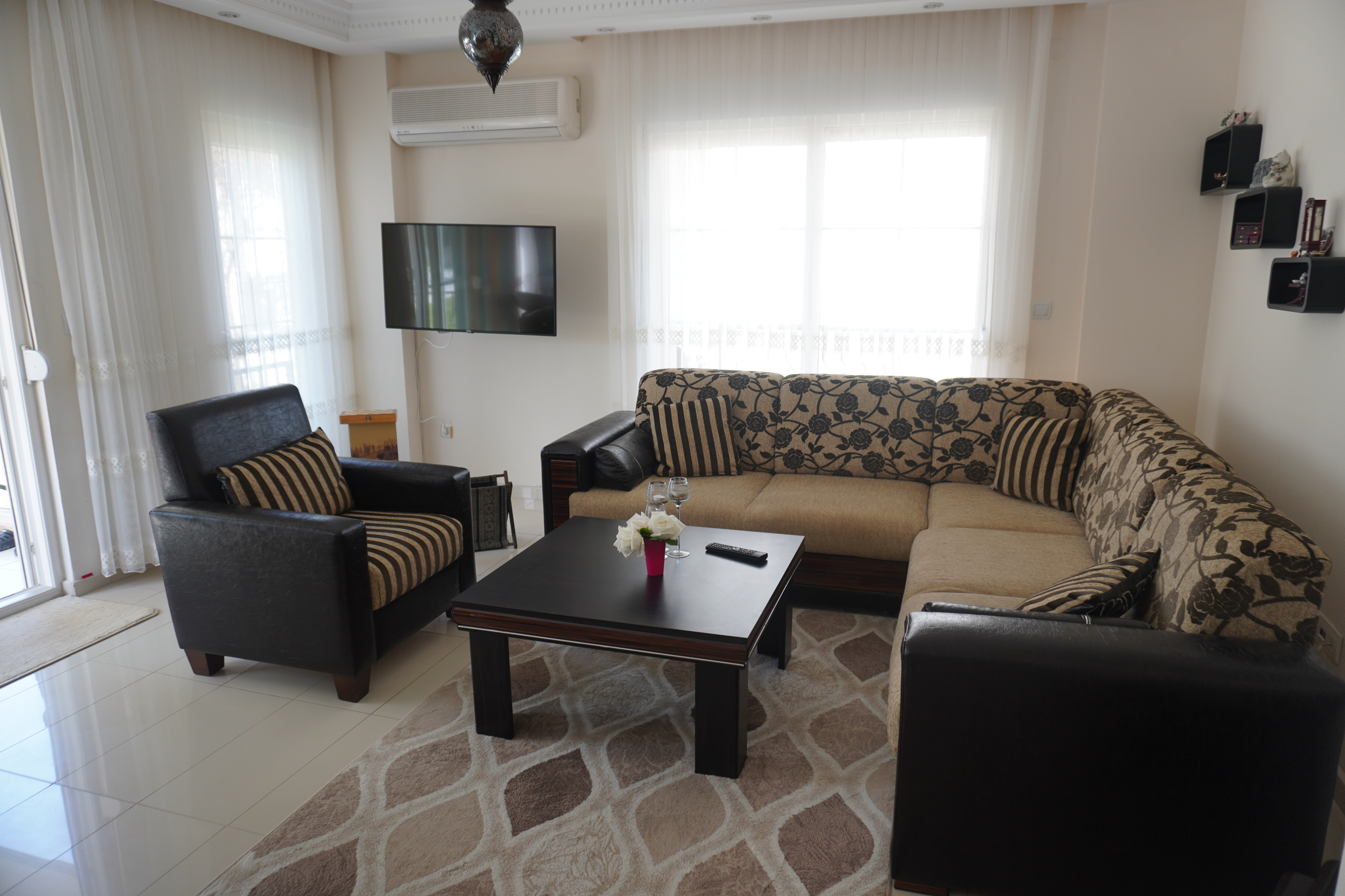 Manavgat Side'de Site İçinde 2+1 Eşyalı Satılık Daire