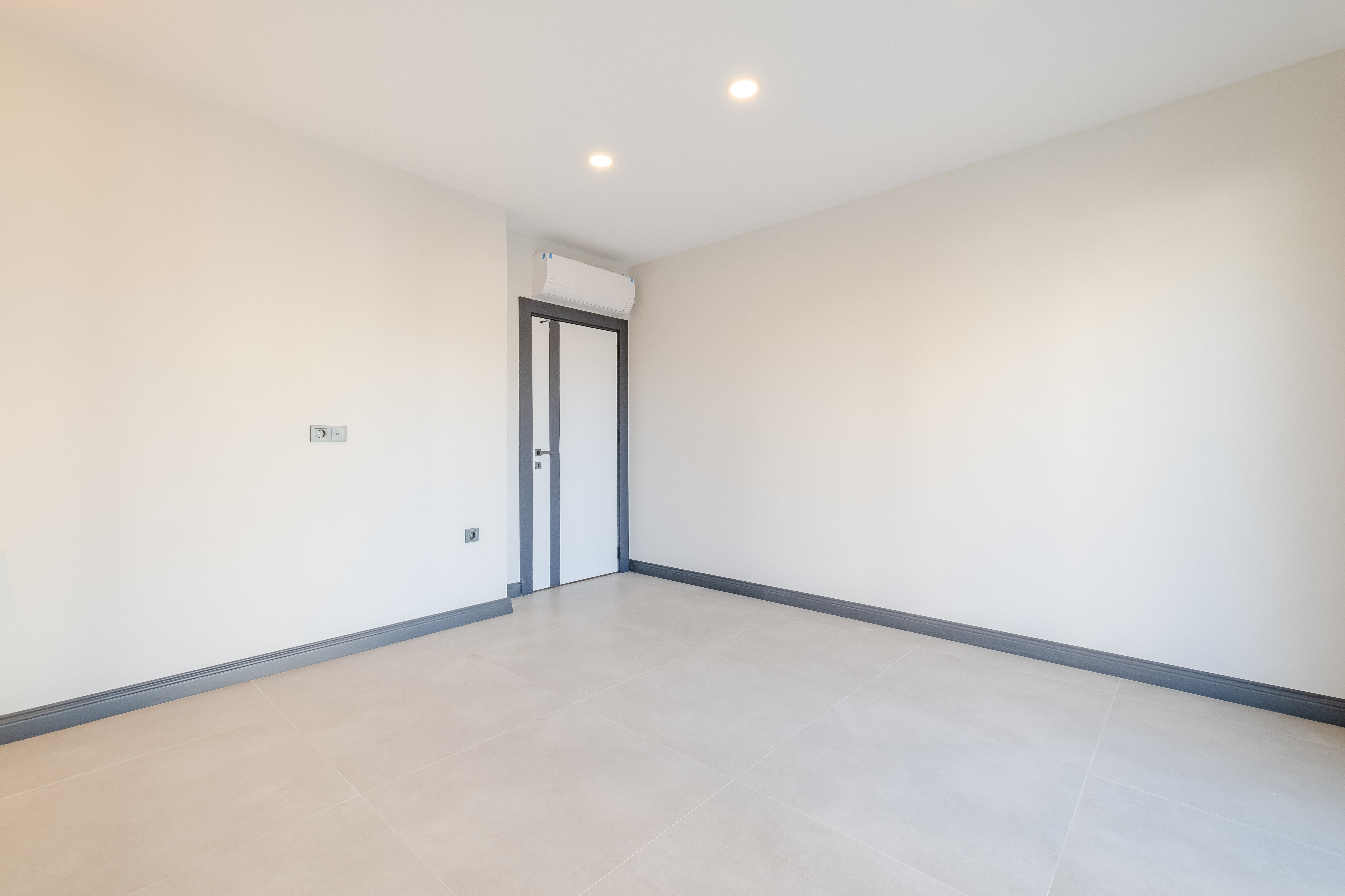 Manavgat Side'de Havuzlu Satılık 2+1 Daire