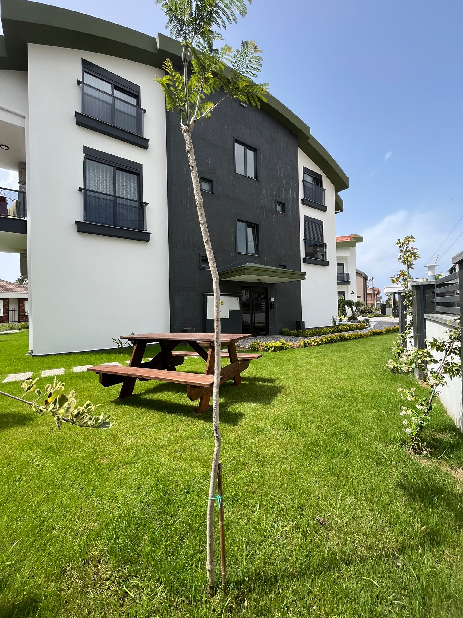 Manavgat Side'de Havuzlu Satılık 2+1 Daire