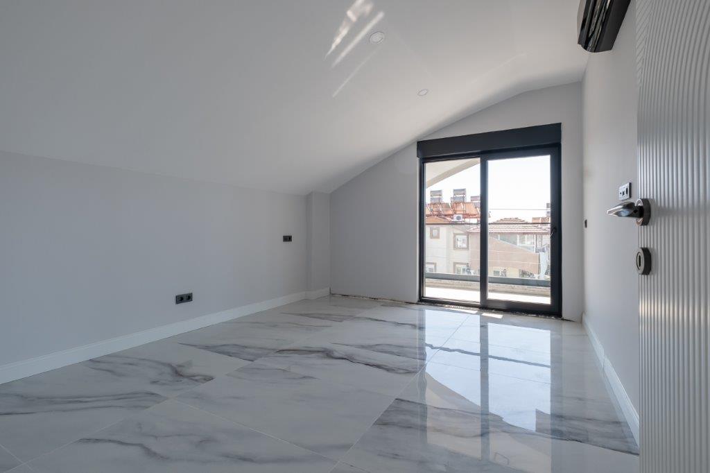 Vatandaşlığa Uygun Müstakil Havuzlu 4+1 Villa