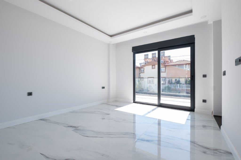 Vatandaşlığa Uygun Müstakil Havuzlu 4+1 Villa