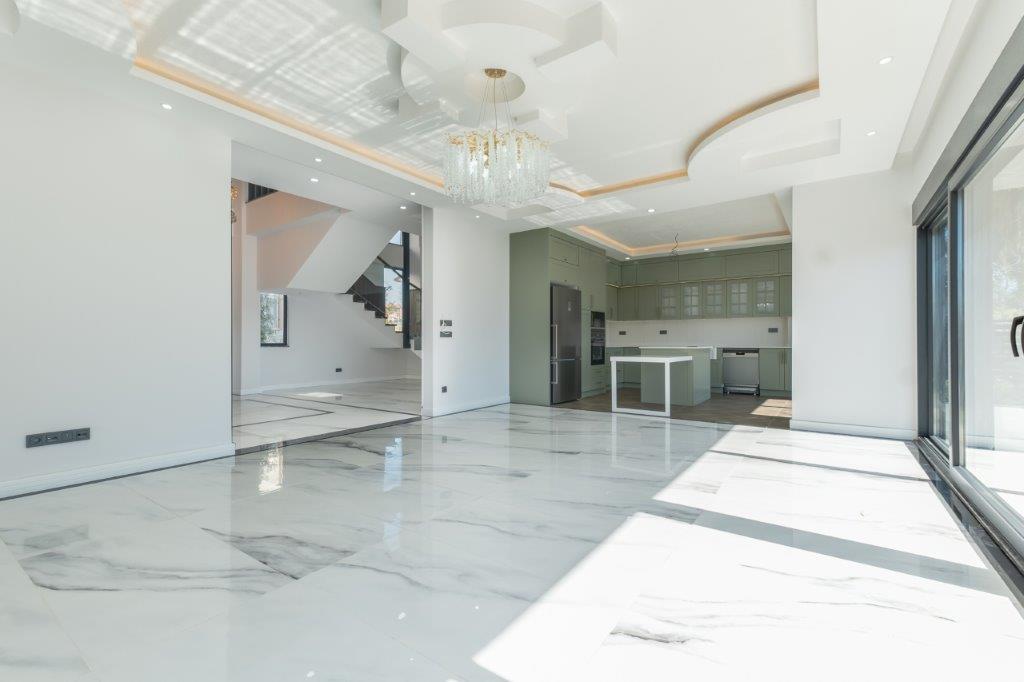 Vatandaşlığa Uygun Müstakil Havuzlu 4+1 Villa