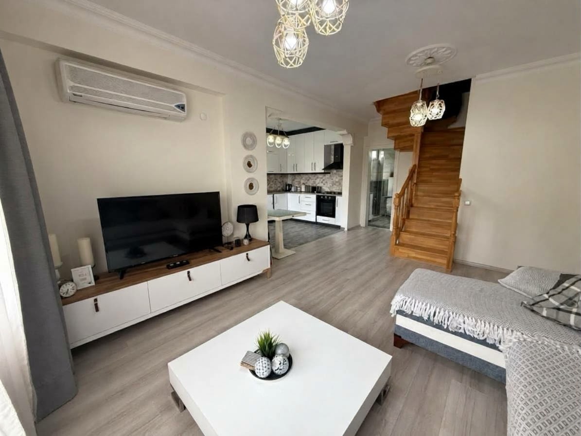 Manavgat Side'de Eşyalı Satılık 2+1 Dubleks Daire