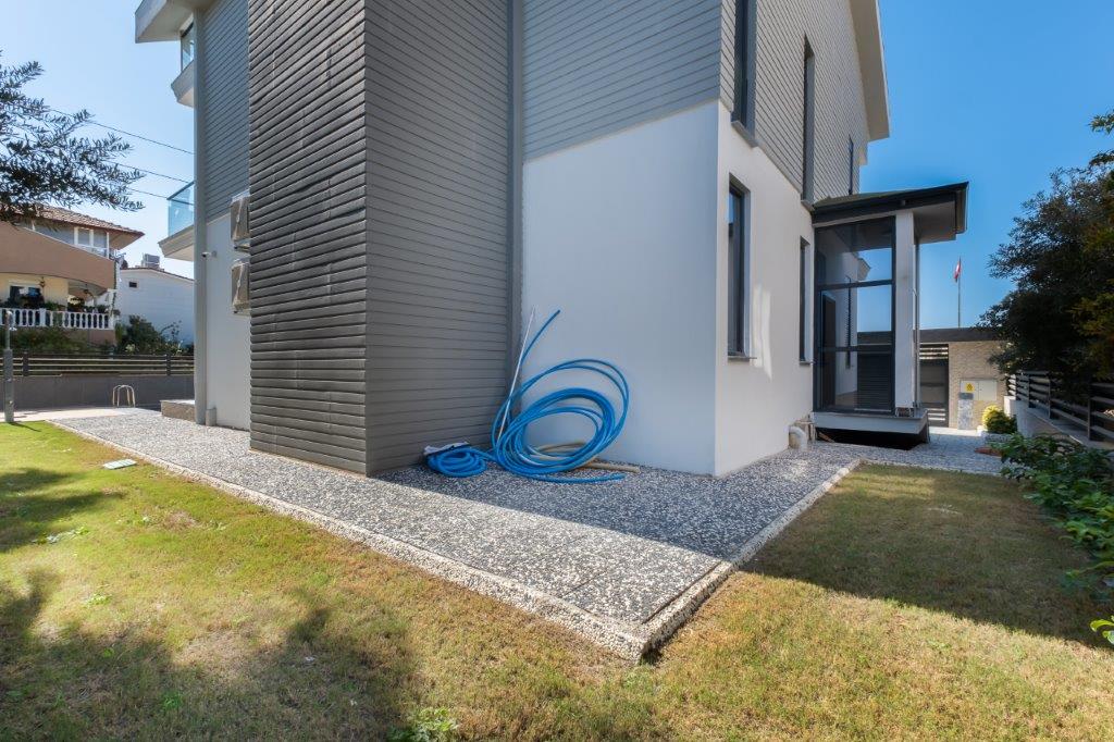 Vatandaşlığa Uygun Müstakil Havuzlu 4+1 Villa