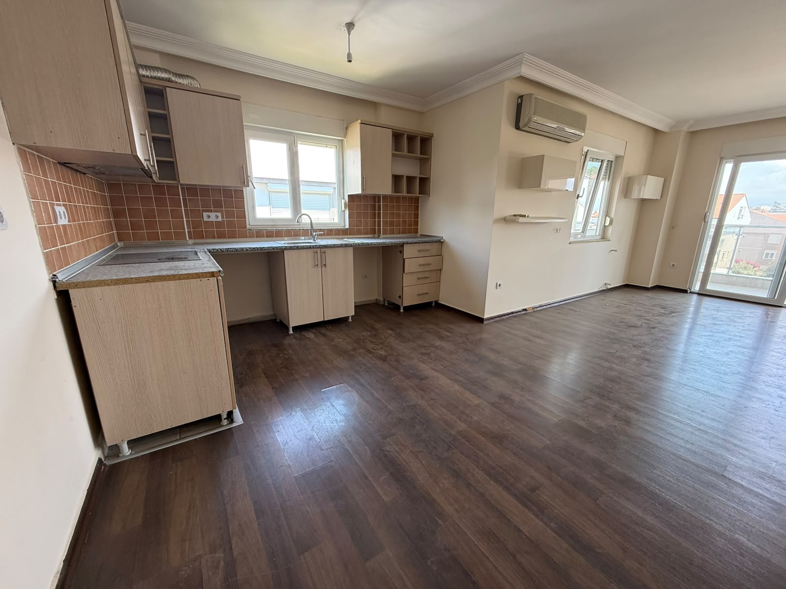 Side'de Site İçerisinde 2+1 Satılık Dubleks Daire