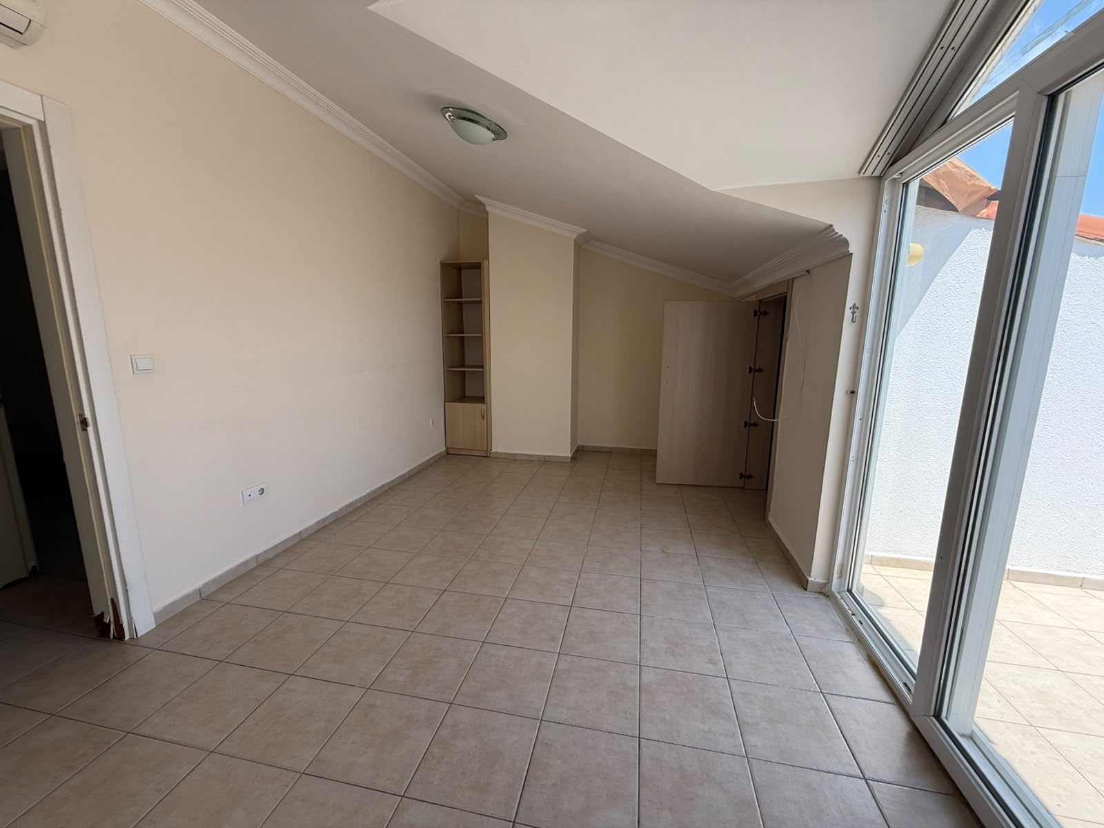 Side'de Site İçerisinde 2+1 Satılık Dubleks Daire